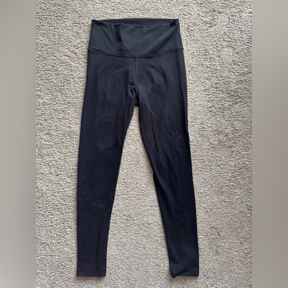 TNA Pants - Aritzia Atmosphere Black High-Rise Leggings – Size M